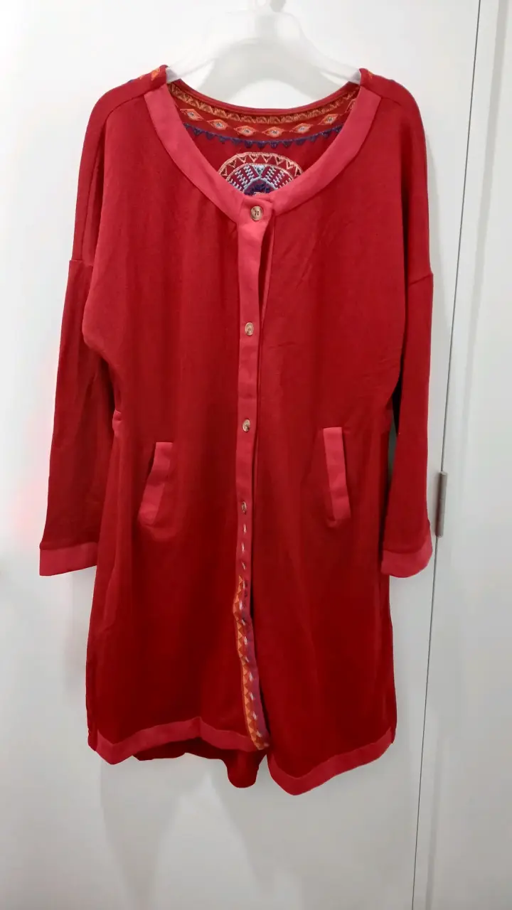 Chaqueta con capucha estampada - 3
