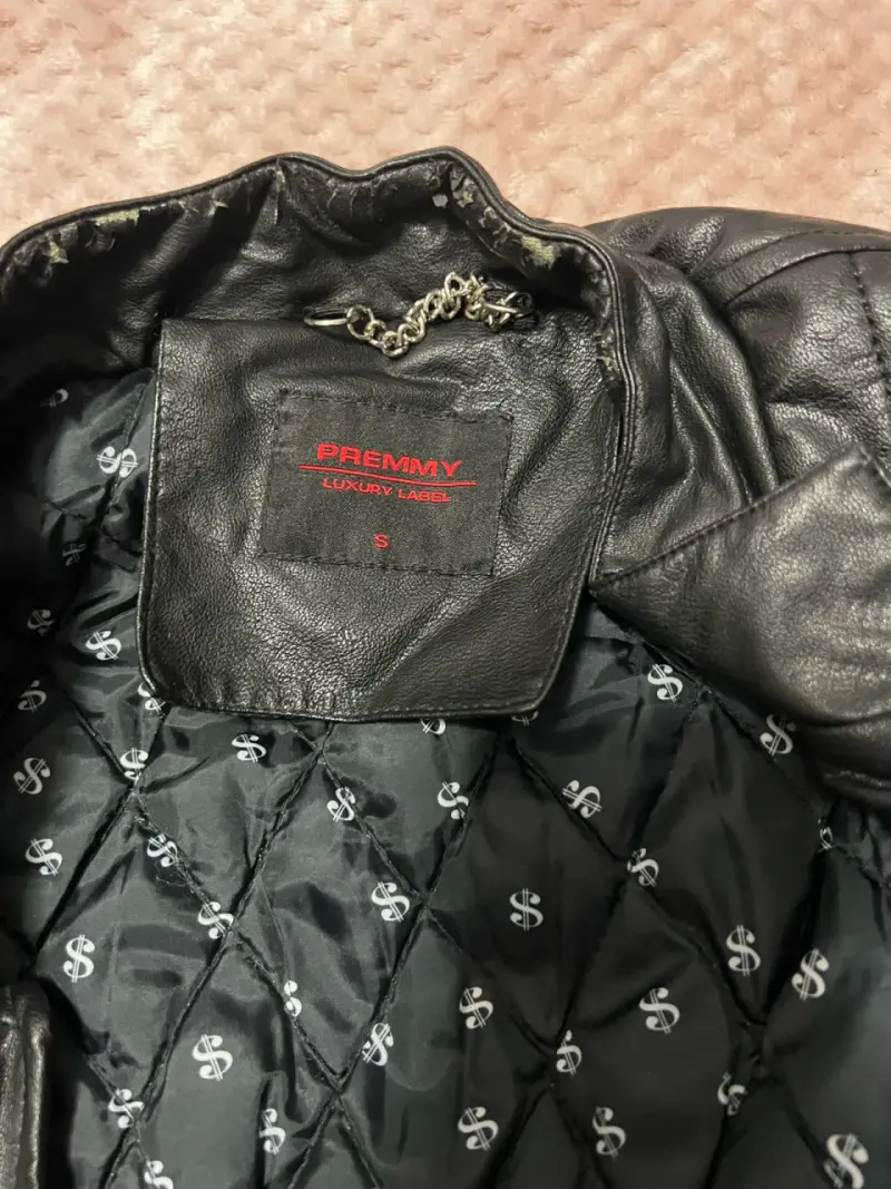 Chaqueta negra de cuero con cierres - 5