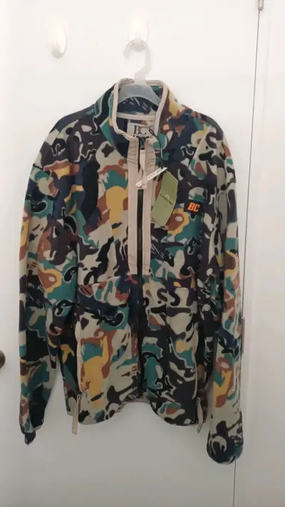 Chaqueta camuflaje con etiquetas - miniatura 1