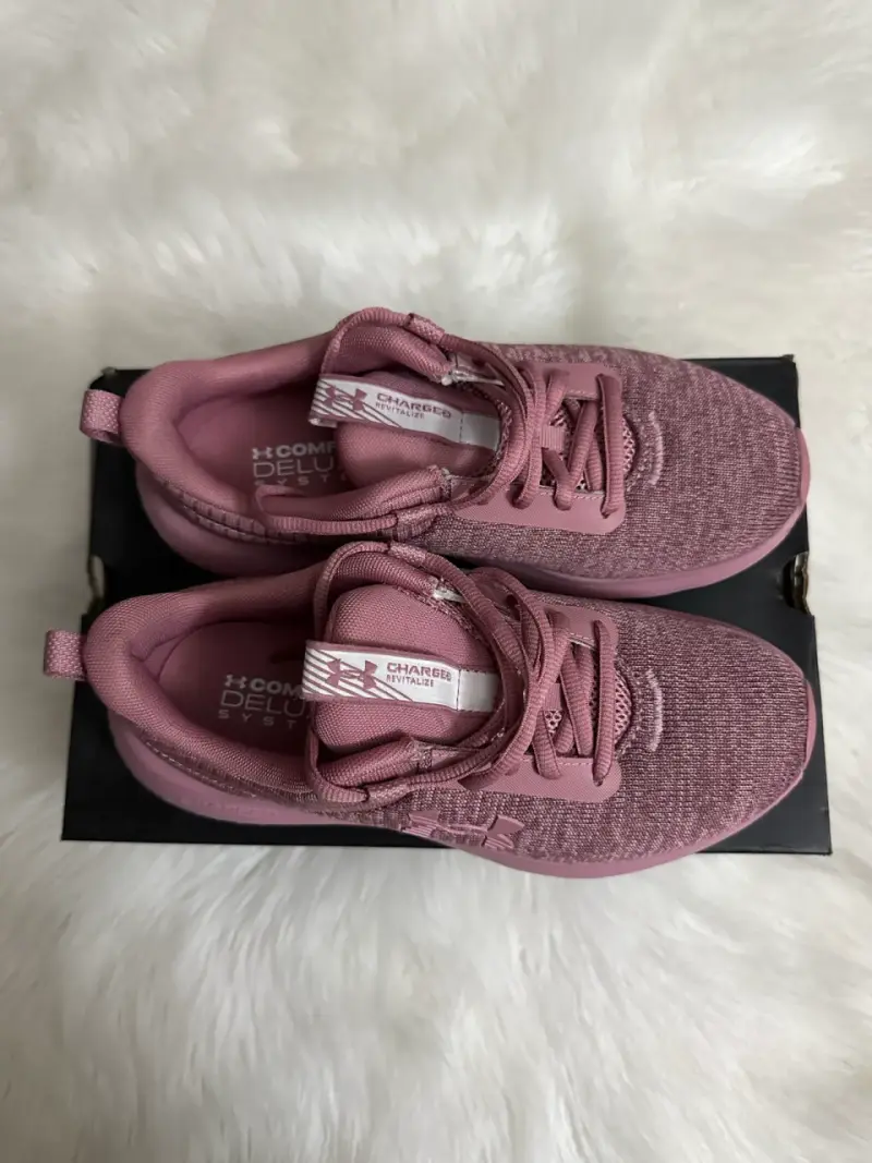 Zapatillas rosas deportivas - 4