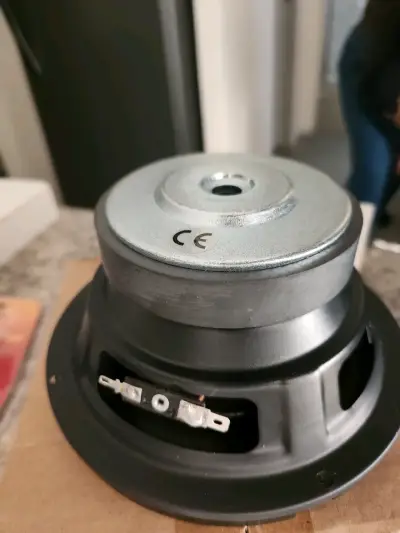 Parlante subwoofer CE 6,5in - miniatura 1
