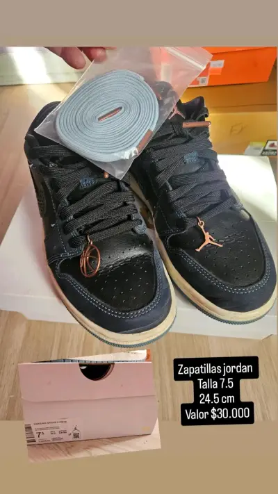 Zapatillas negras Jordan talla 7.5 - miniatura 1