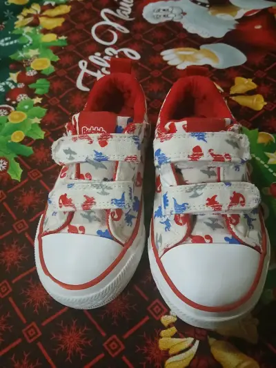 Zapatillas infantiles con velcro - miniatura 1