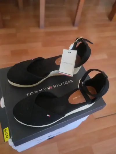 Sandalia Tommy Hilfiger negros - miniatura 2