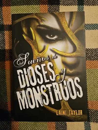 Trilogía libros Hija de Humo y Hueso - miniatura 5