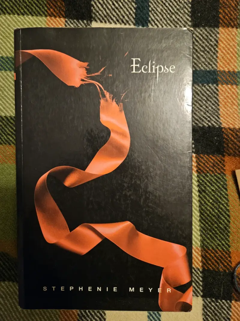Libro Eclipse de Stephenie Meyer - 1
