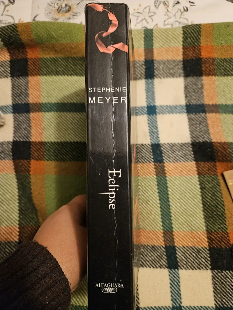 Libro Eclipse de Stephenie Meyer - 2