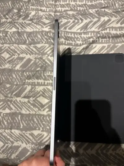 iPad Pro 12.9 chip M2 - miniatura 3