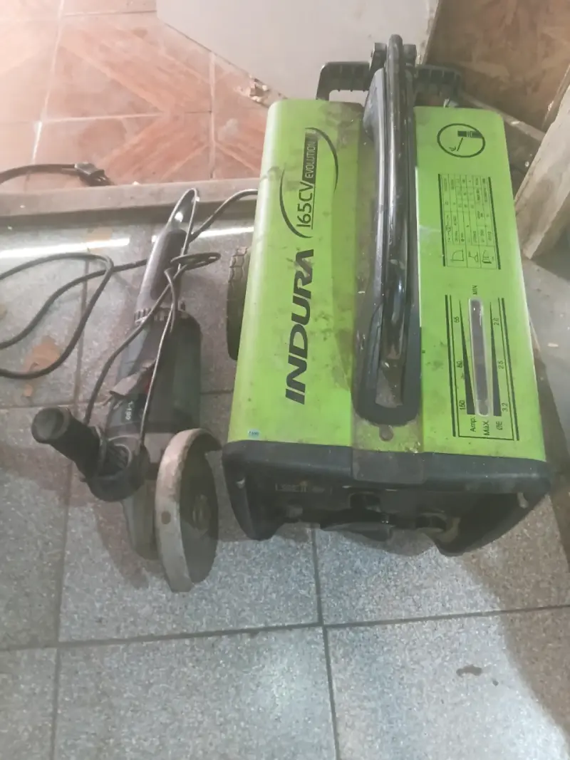 Soldadora Indura y esmeriladora Bosch - 2
