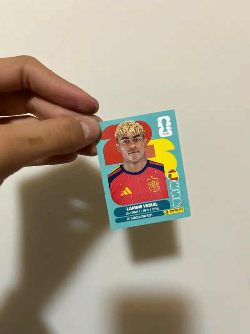 Lámina FIFA 2026 Lamine Yamal - 1