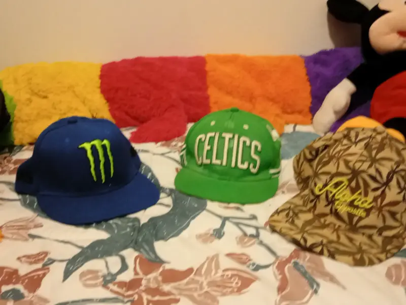 Set de gorras estampadas