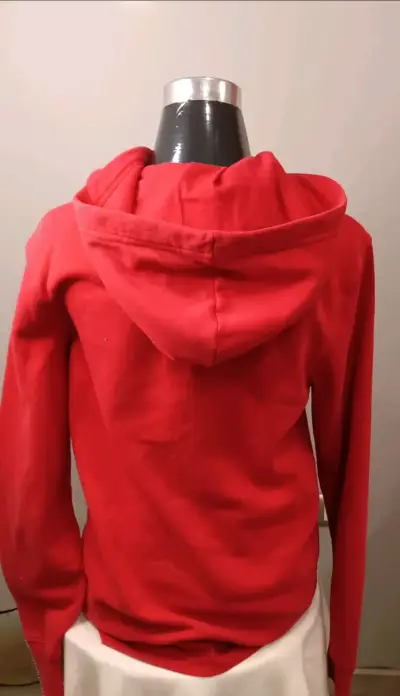 Polerón rojo con capucha - miniatura 4