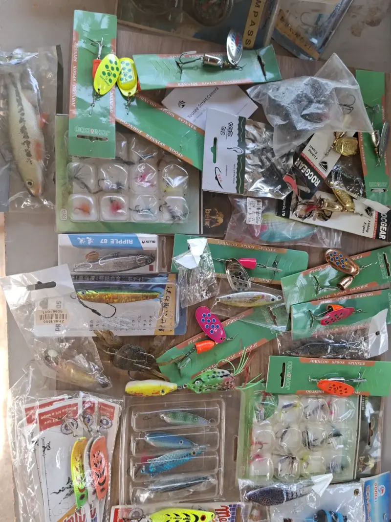 Conjunto de señuelos de pesca - 1