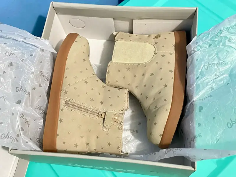 Botines niña beige con estrellas número 26 - 3