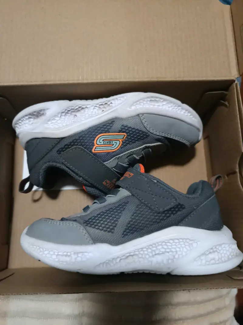 Zapatillas Skechers con luces gris - 6