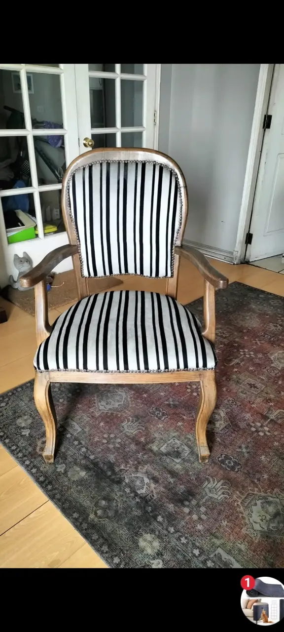 Silla vintage con rayas - 2