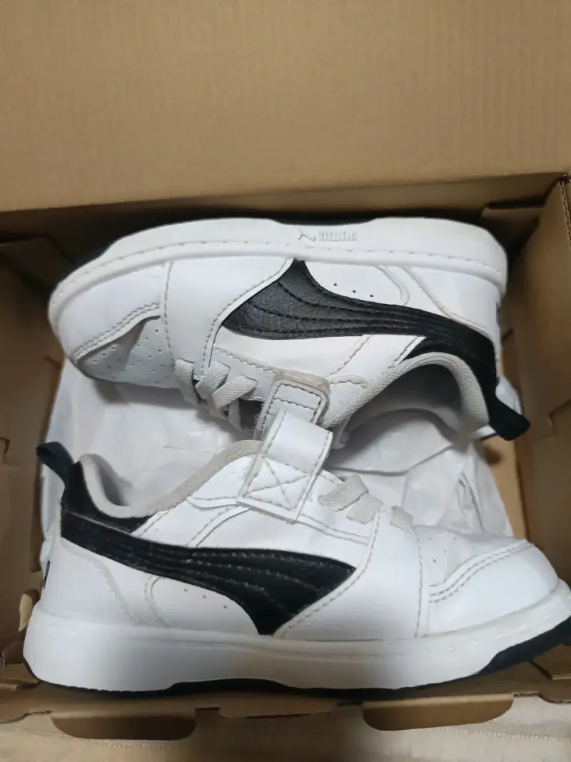 Zapatillas infantiles blancas Puma - 2
