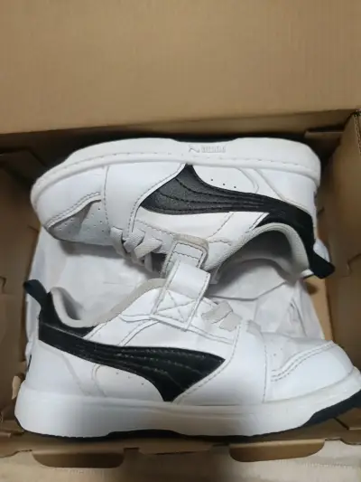 Zapatillas infantiles blancas Puma - miniatura 2