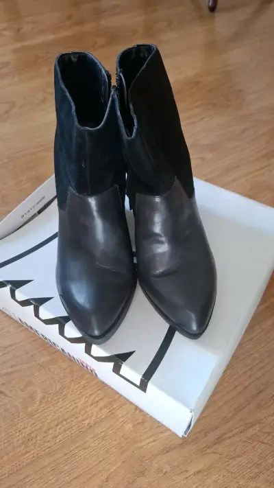Botines negros de tacón alto - miniatura 4
