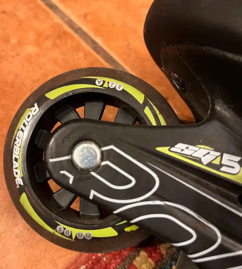 Patines Rollerblade negros y grises - 6