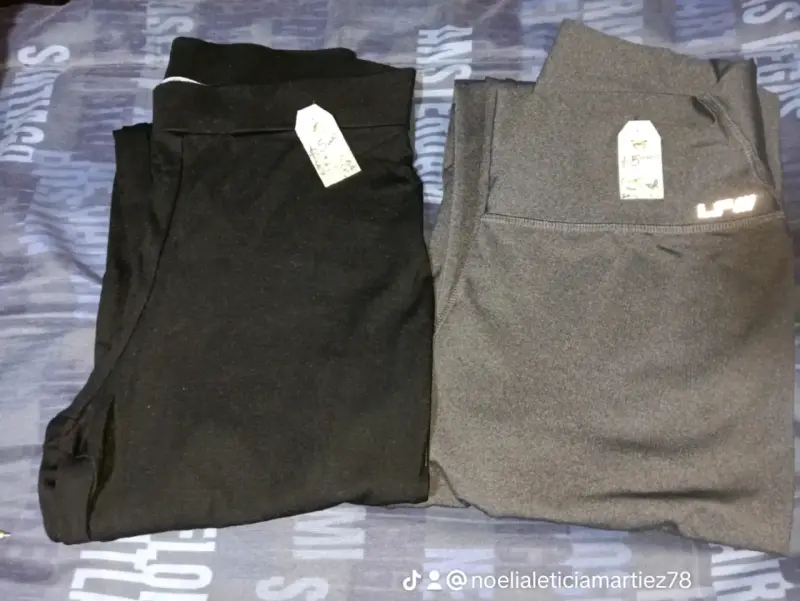 Pantalones negros de cuero sintético - 6