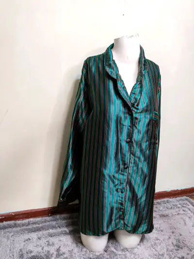 Camisa Victoria's Secret - miniatura 2