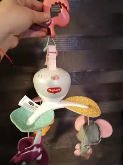 Móvil musical para cuna - miniatura 2