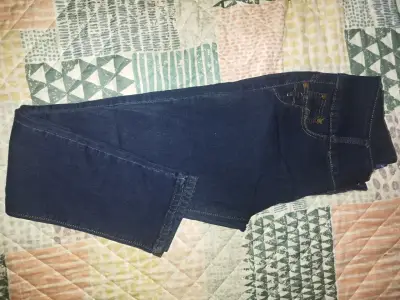 Jeans azul oscuro - miniatura 1