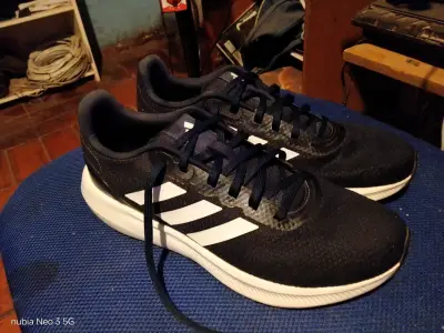 Zapatillas deportivas azul marino Adidas - miniatura 1