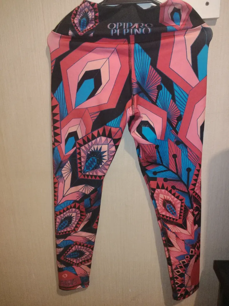 Leggings deportivos con estampado colorido - 3