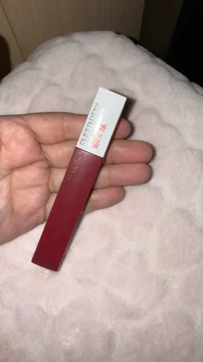 Labial líquido mate rojo - miniatura 1