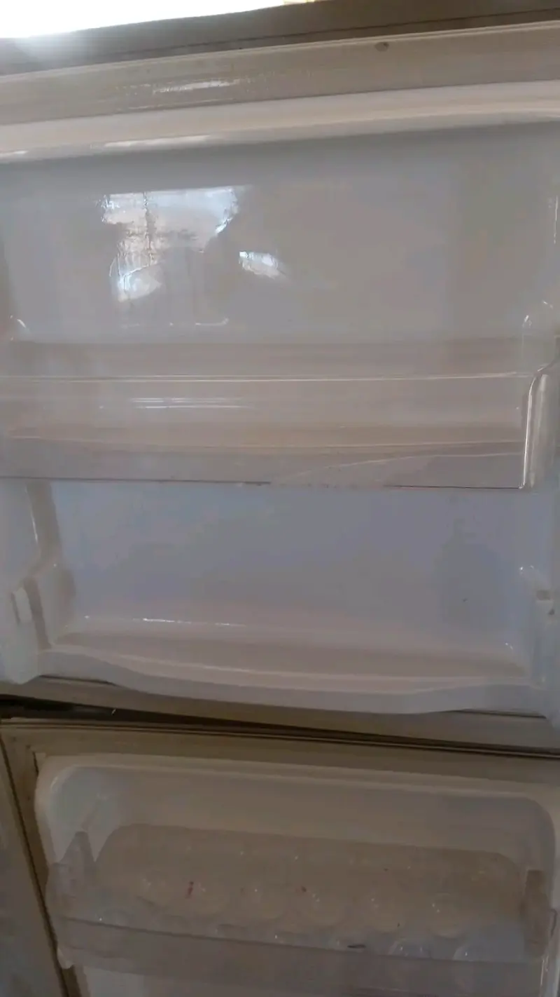 Refrigerador Samsung blanco usado - 2