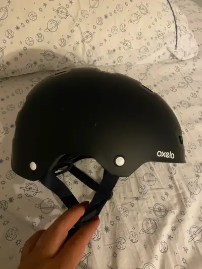 Casco negro Oxelo en buen estado - miniatura 1