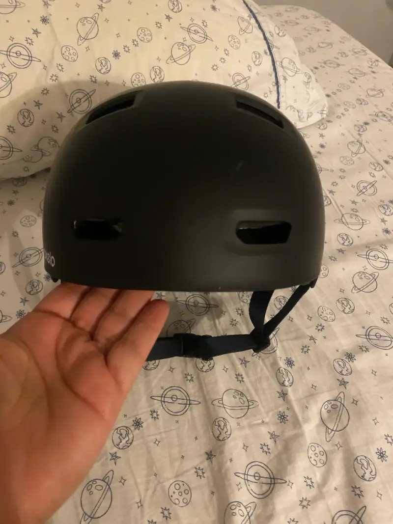 Casco negro Oxelo en buen estado - 2