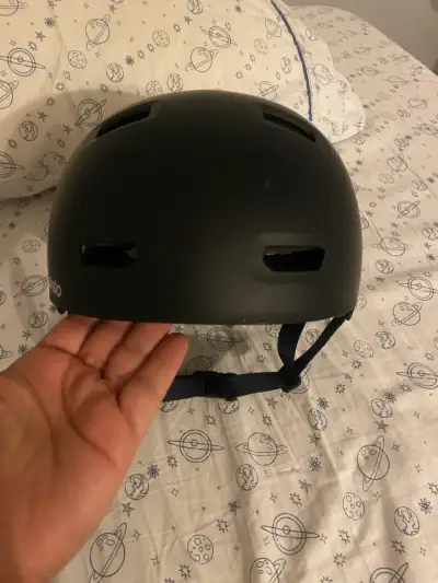 Casco negro Oxelo en buen estado - miniatura 2