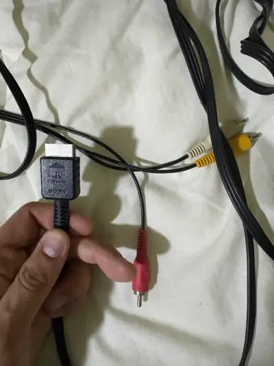 PlayStation 2 Slim Con mandos y cables originales - miniatura 5