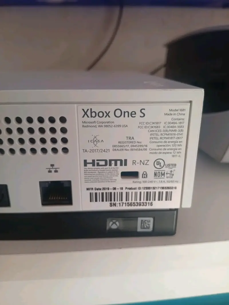 Consola Xbox One S usada - 1