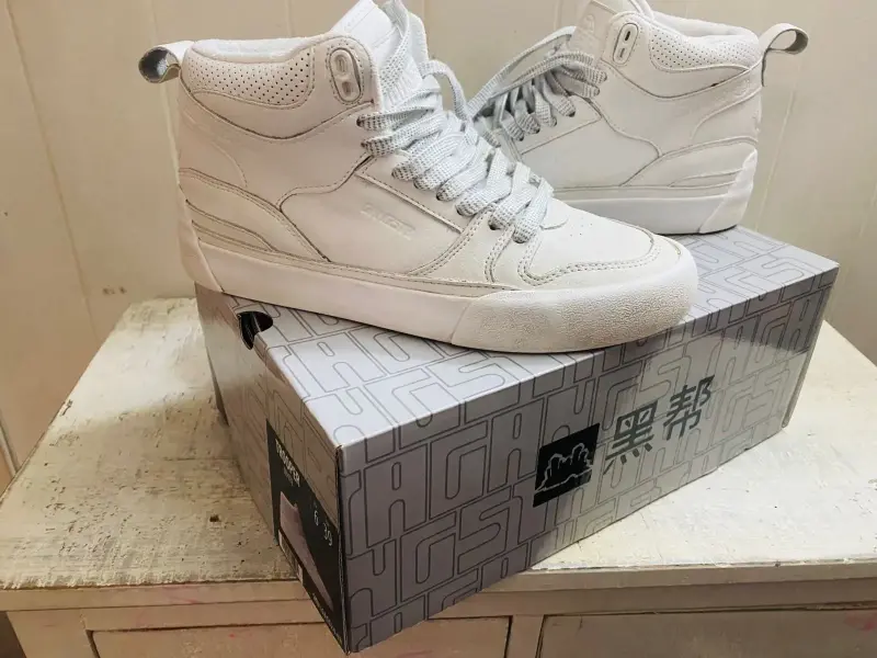 Zapatillas blancas de cuero - 1