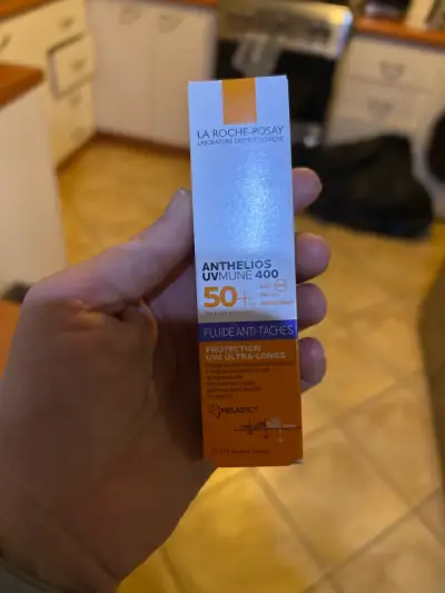 Protector solar Anthelios UVMune 400 - miniatura 1