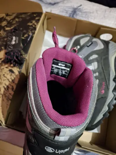 Botines lippi trekking gris y rosado - miniatura 4