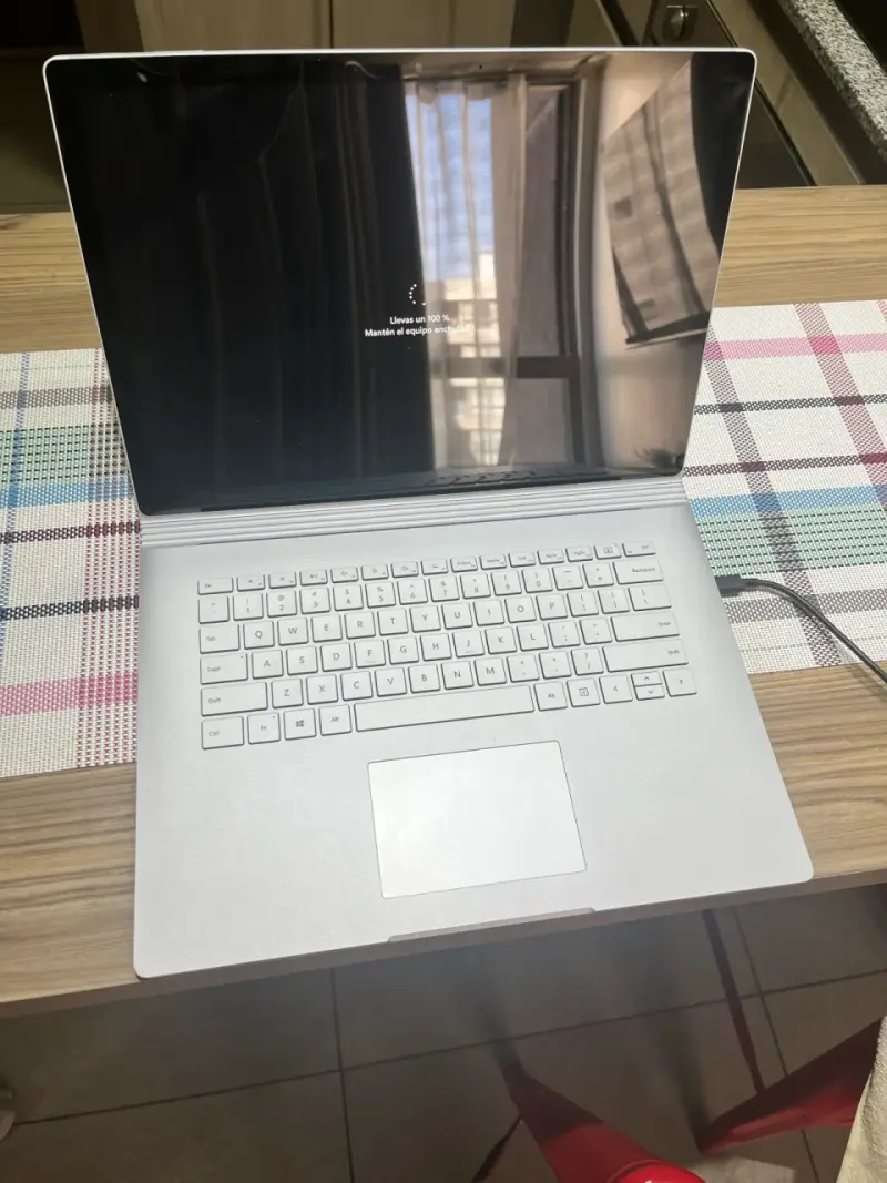 Laptop Microsoft surface book 2 - 1
