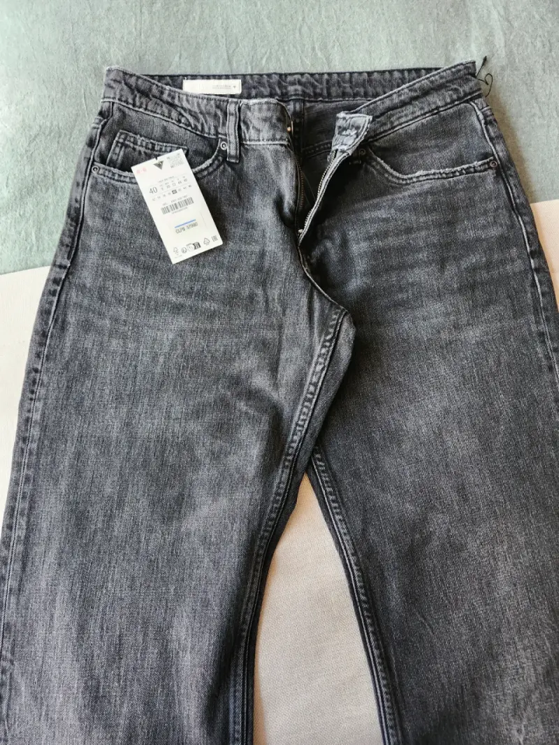 Jeans negros de mezclilla - 1