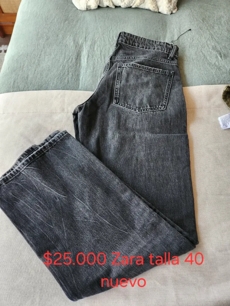 Jeans negros de mezclilla - 2