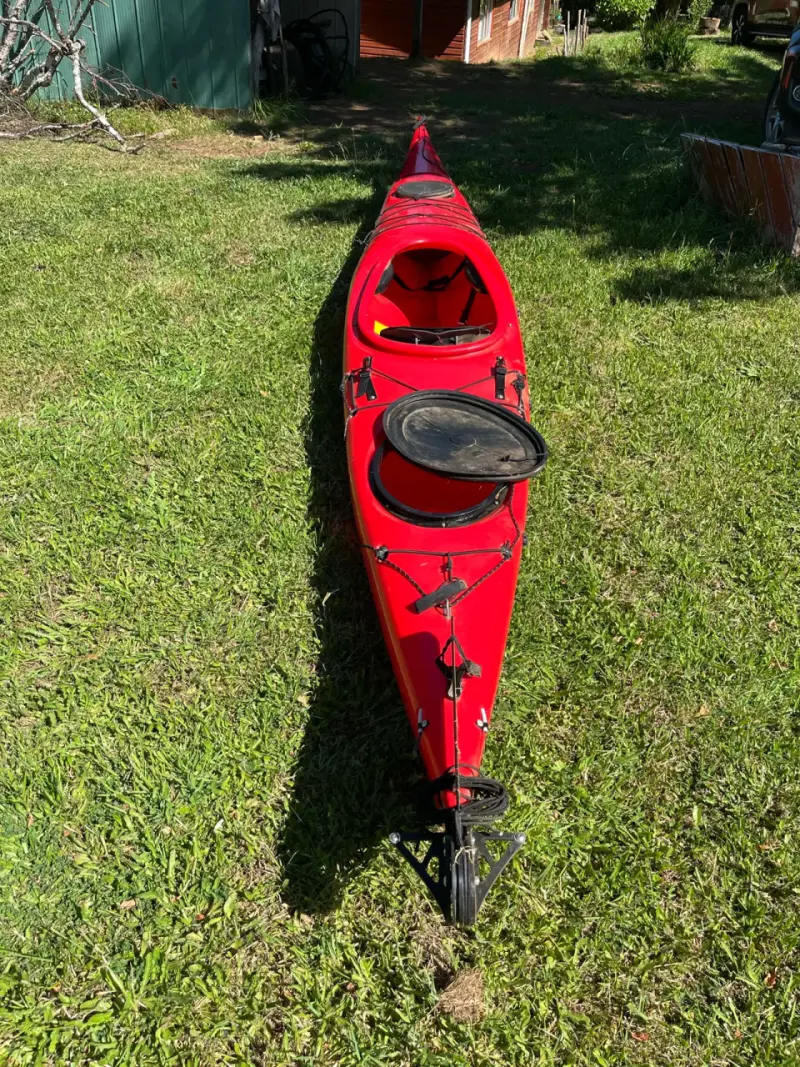 Kayak rojo de travesía , - 3