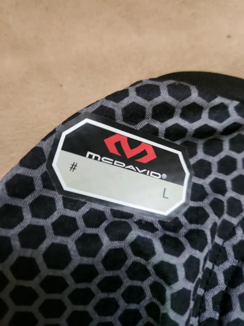 Chaleco protector McDavid negro - 2