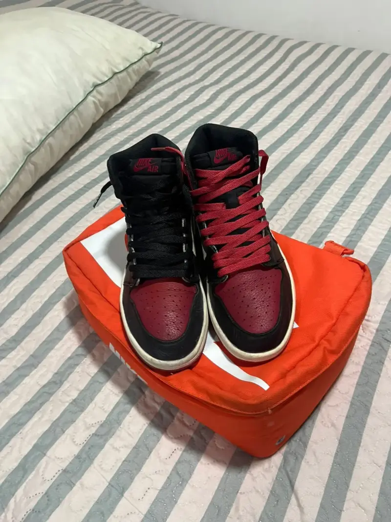 Zapatillas Nike Air rojo bred toe - 1