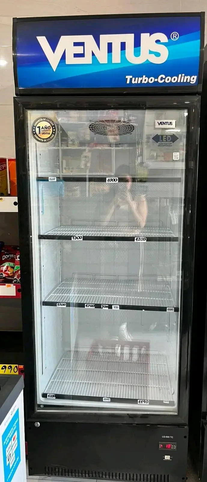 Refrigerador Ventus comercial - 1