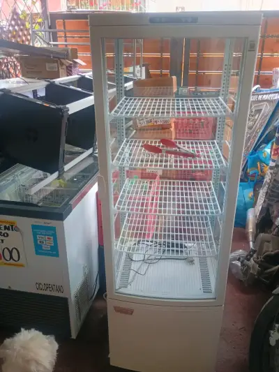 Vitrina refrigerada para pastelería - miniatura 2