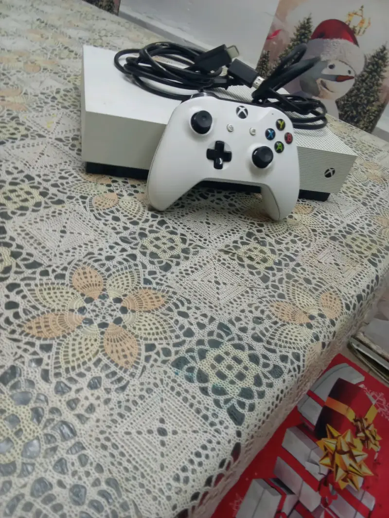 Consola Xbox One blanca usada - 1