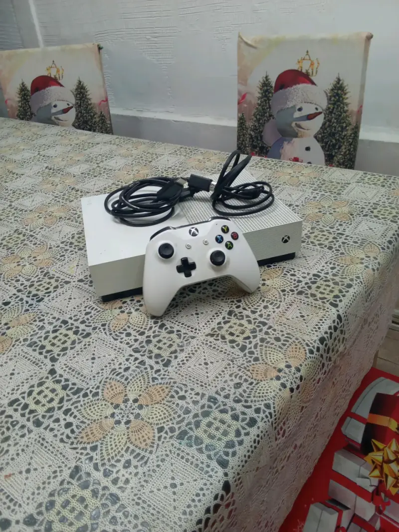 Consola Xbox One blanca usada - 4